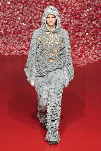Look 20